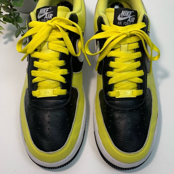 Nike Air Force 1 Men’s Sneaker Black and Gold Yellow Size 11.5 - Picture 7 of 14